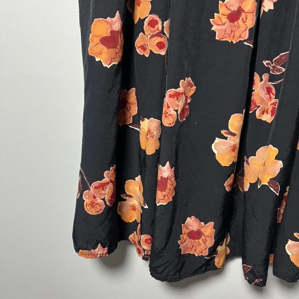 CLIO Dark Floral‎ Print Maxi Skirt Black Size Medium Elastic Waist Vintage USA